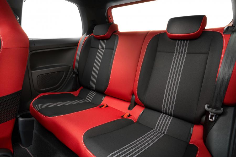 Интерьер Skoda Citigo Monte Carlo 3-Door 2017 года  (WW) (фото 19 из 34)
